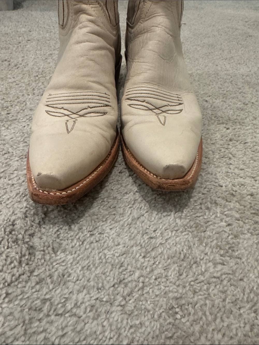 Like new Luchese boots - Picture 5 of 5